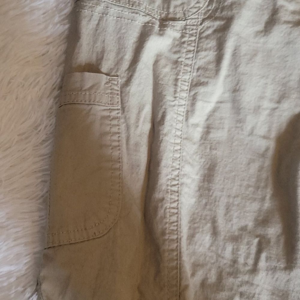 Capris - Picture 4 of 6